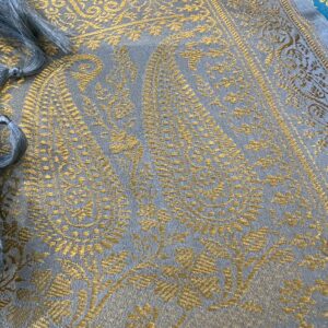 Tanchoi en soie de murier bleu et grands paisley jaune méthode Benares | Tohora