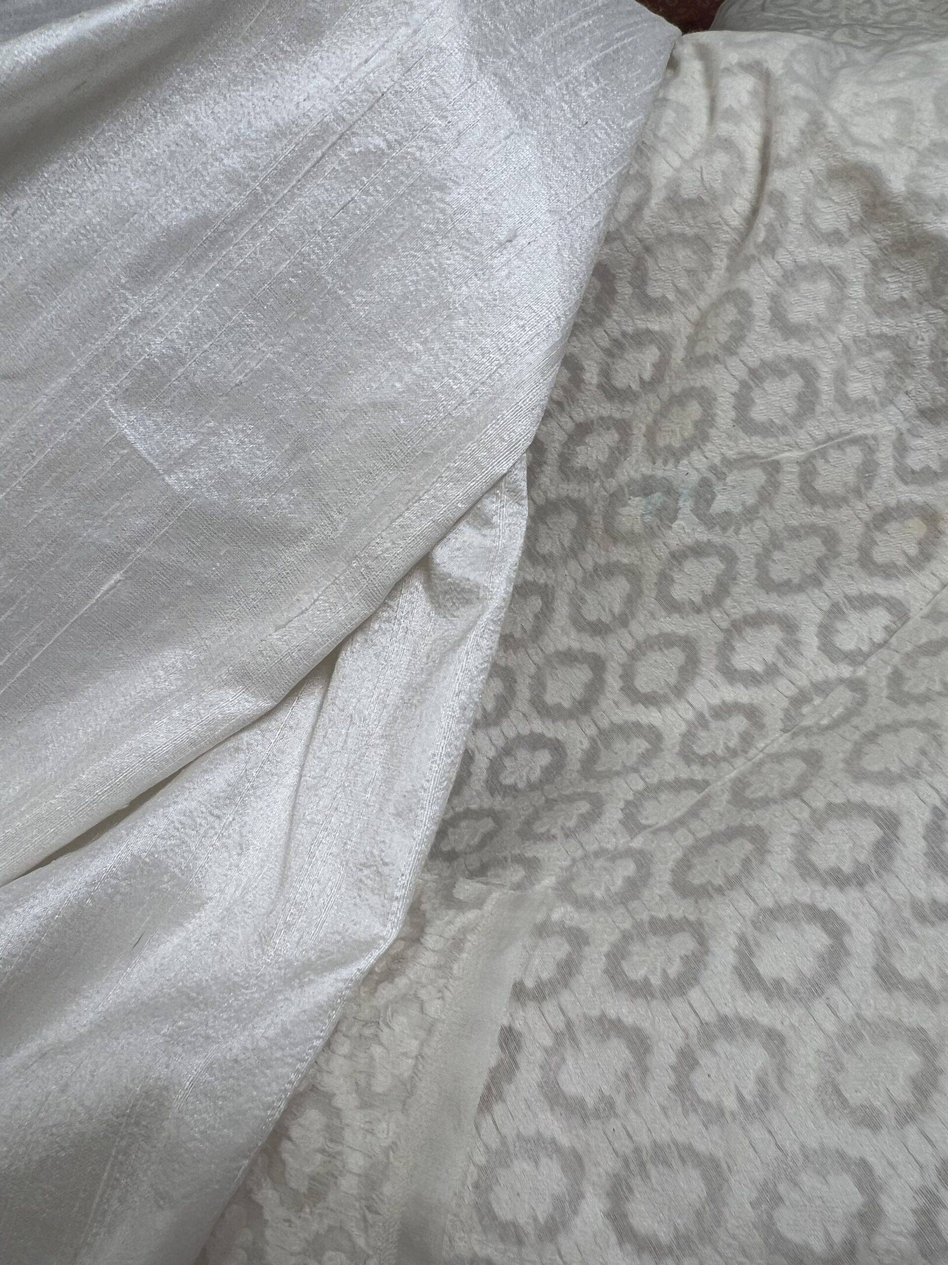 soies de murier dupion et organza surmonté de motifs en coton Tissés main | Tohora
