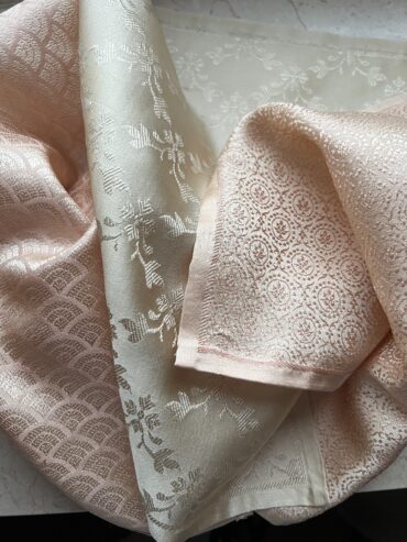 carrés de soie de murier ®Tohora Handwoven Silk Pocket Square