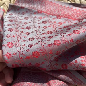 Carré Précieux soie tissé main 55 – Florelle Rouge & Argent